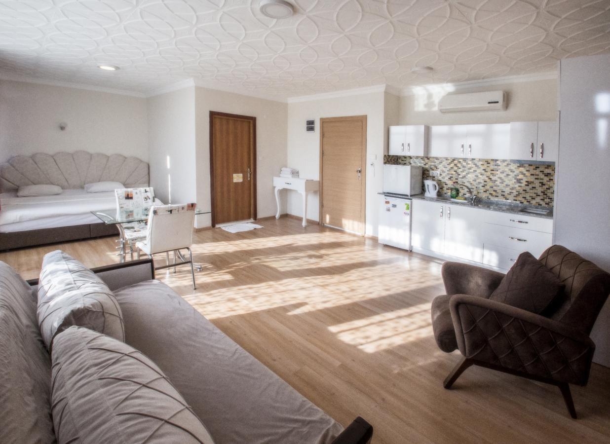 Siesta Apart Otel Измир Екстериор снимка
