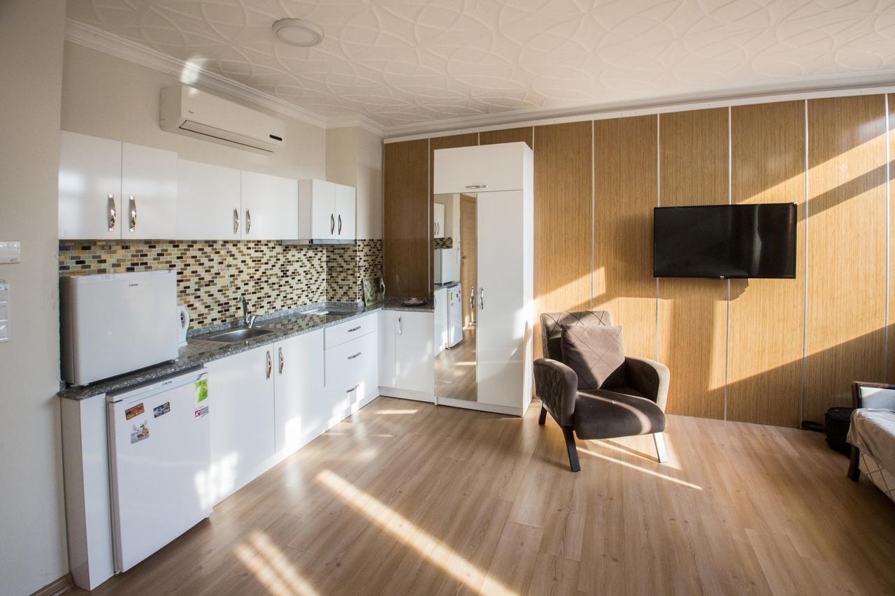 Siesta Apart Otel Измир Екстериор снимка